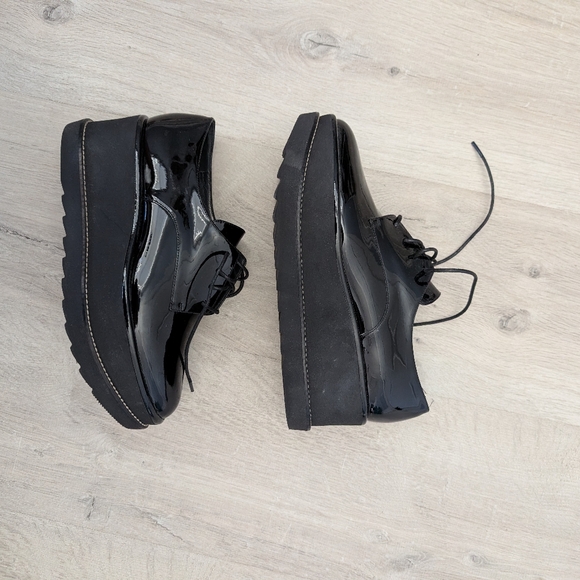 Stuart Weitzman Excellent Condition/Dust Bag - Picture 6 of 8